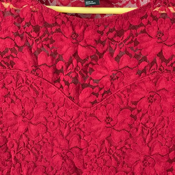Red Floral Lace Bodycon Dress-Forever 21 - Picture 4 of 8
